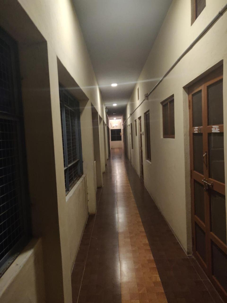 Srb Residency Hotel Tiruvannamalai Exterior photo