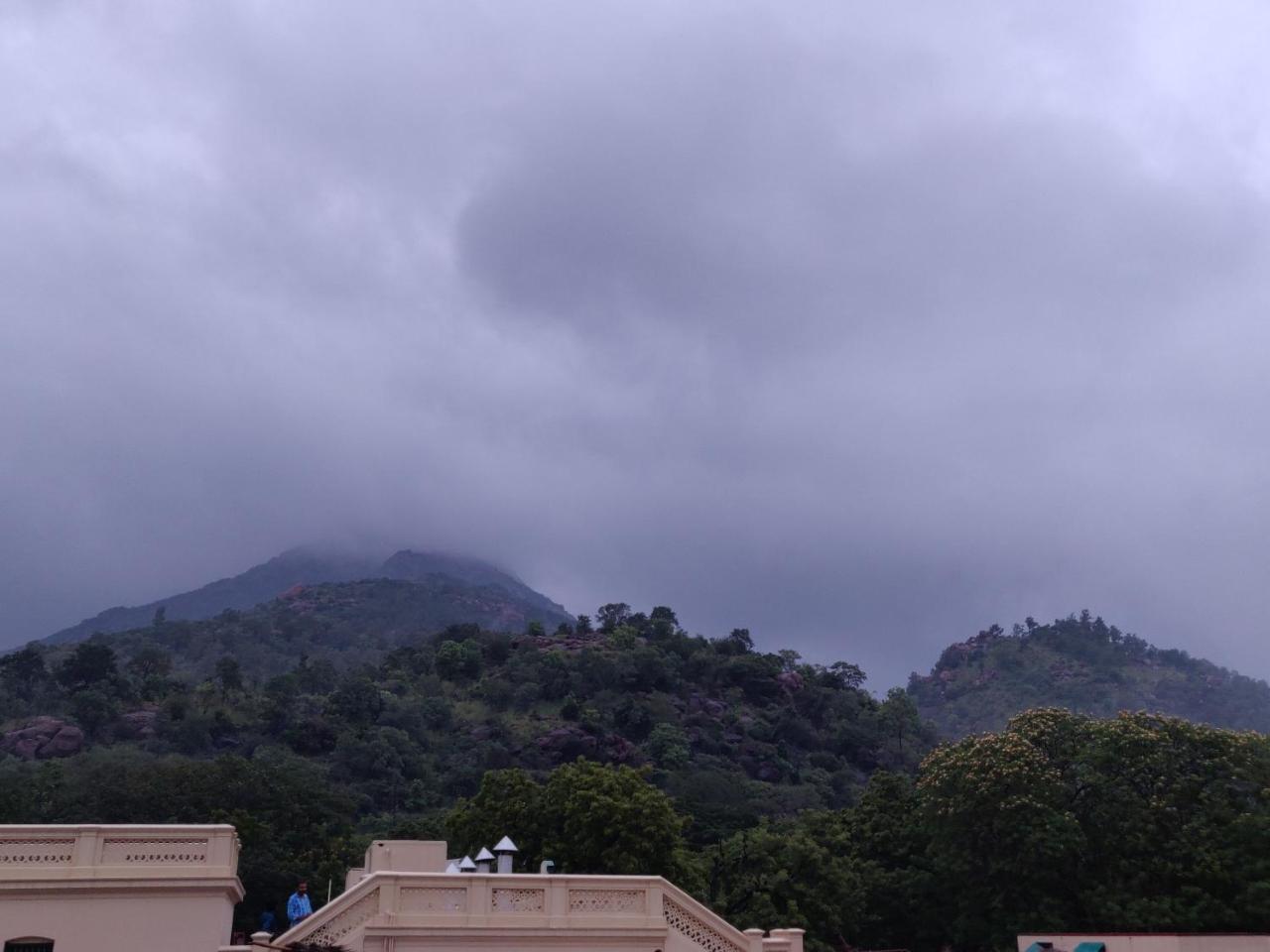 Srb Residency Hotel Tiruvannamalai Exterior photo